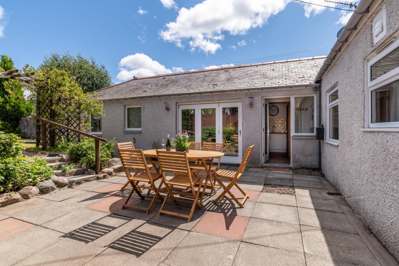 Dormie Cottage, Lovely Bright And Spacious Bungalow With Wood Fire Ballater Luaran gambar