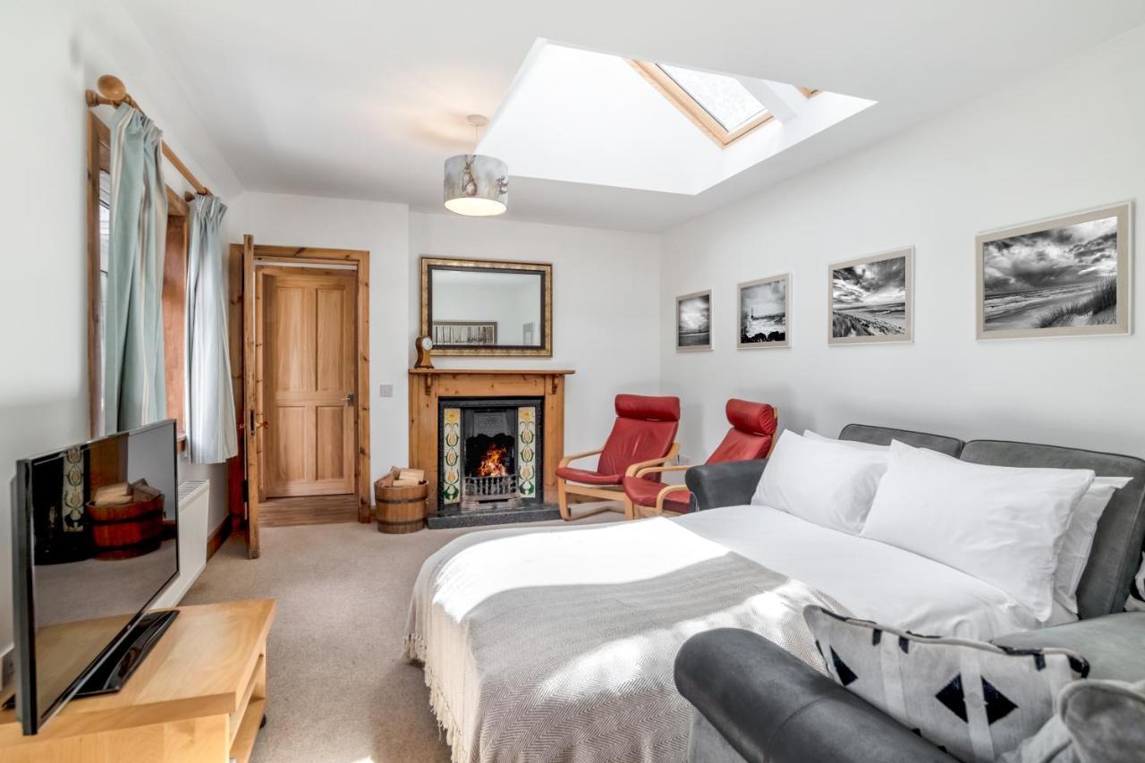 Dormie Cottage, Lovely Bright And Spacious Bungalow With Wood Fire Ballater Luaran gambar